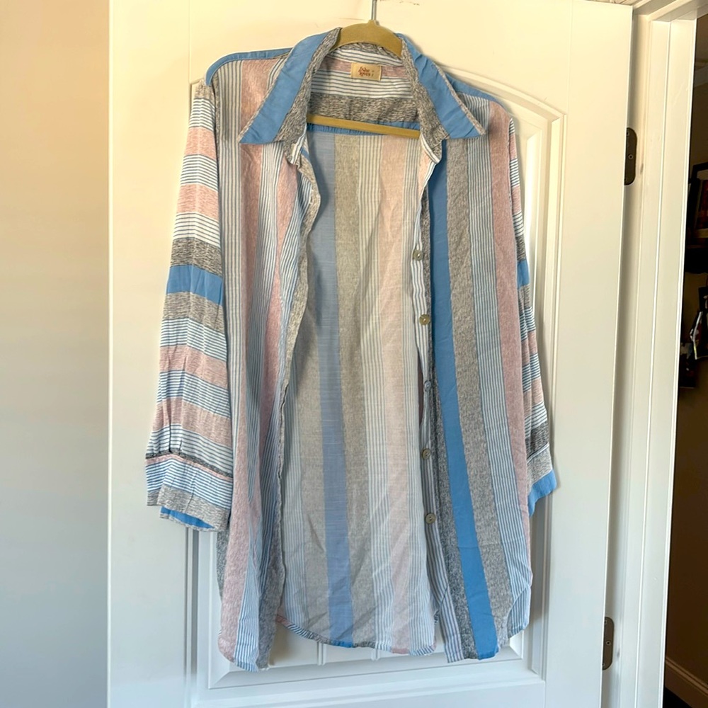 She Loves size medium shirt